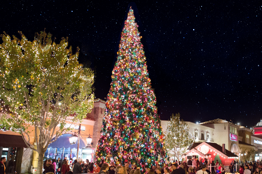 Compass Presents Christmas at The Promenade at Westlake • The