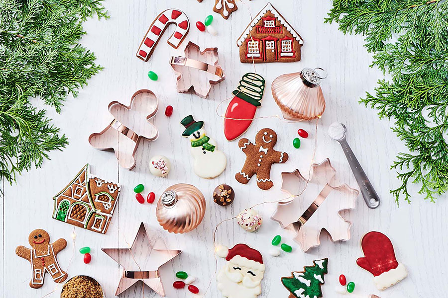Bake Up Some Holiday Cheer at Sur La Table